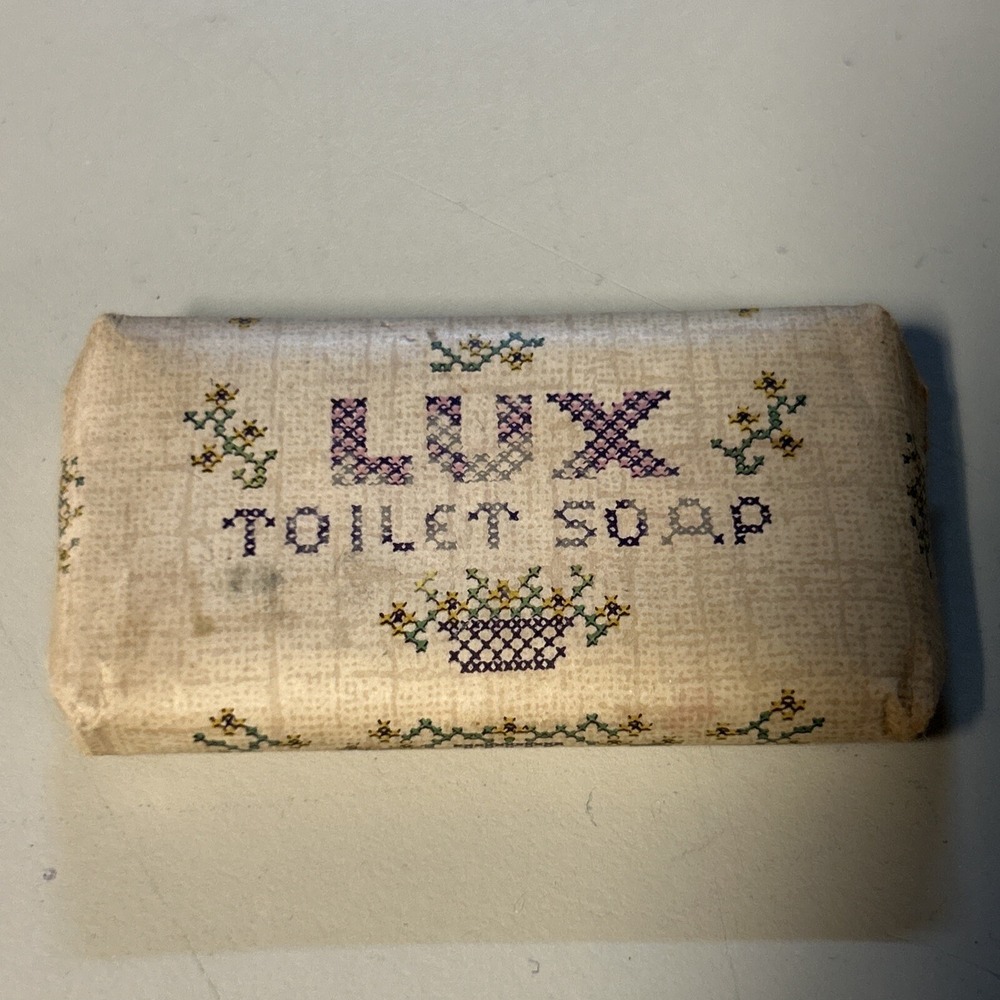 Vintage Hotel Capitol New York "A Dreier Hotel"  LUX Toilet Soap Unopened